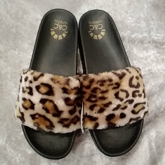 Fashion Slippers - Picture 1 of 2